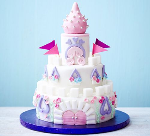 9 year old birthday cake Cut Out Stock Images & Pictures - Alamy
